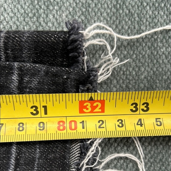 Lucky Brand Distressed Jeans - Picture 8 of 12